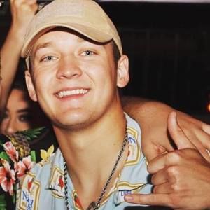 Meet your Posher, Zachary